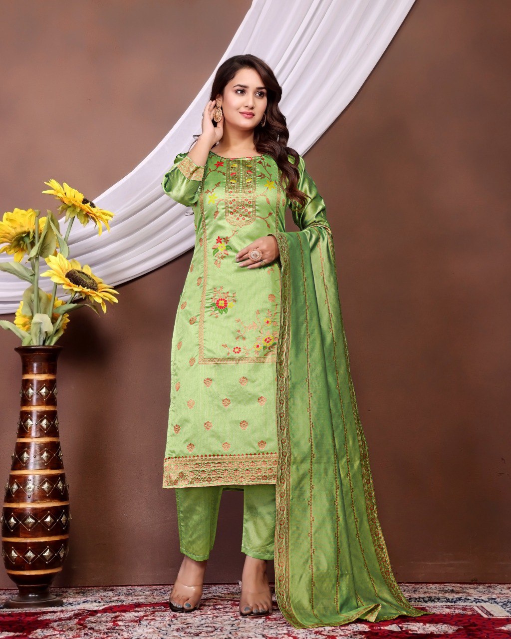 Introducing New Kurti Dupatta & Bottom Set πβ¨